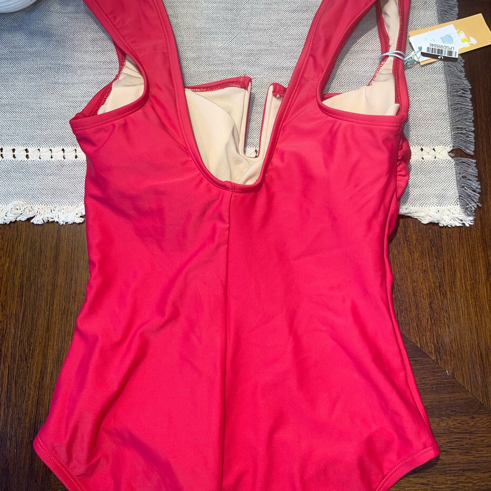 Women’s Coral Red One Piece Swimsuit Small NWT Deep V Cutout Bathing Suit - Picture 2 of 2